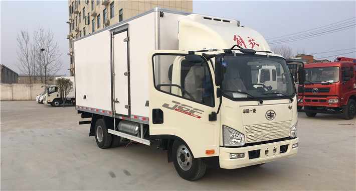 解放虎V 5.2米冷藏車