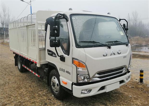 江淮牌HFC5041CCQP52K3C2V型畜禽運(yùn)輸車(chē)