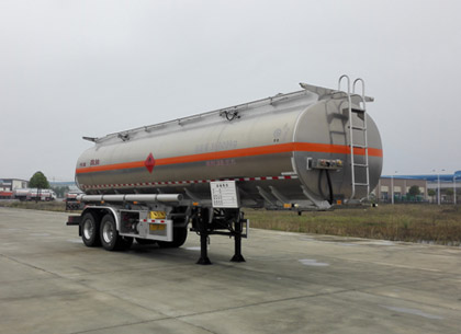 楚勝牌CSC9353GYYLC型鋁合金運油半掛車